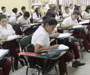 Los estudiantes de las escuelas normales obtendrán ahora el título de licenciados en educación.