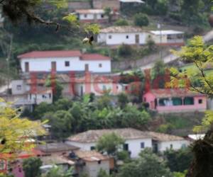 1. Por la belleza de sus casas y la riqueza de su historia, Cedros ocupa el puesto número tres de las 30 maravillas de Honduras. Foto: Eduard Rodríguez/ EL HERALDO