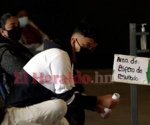 A diario las brigadas médicas y los triajes luchan contra el virus. Foto: Alex Pérez/ EL HERALDO