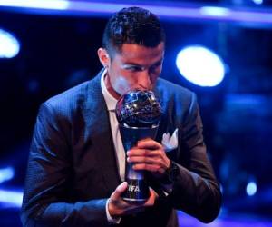 Cristiano Ronaldo delantero del Real Madrid ganó el premio The Best 2017. (Foto: AFP)