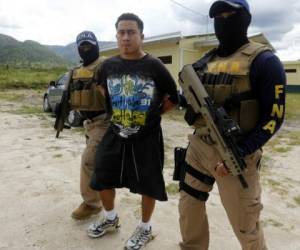 Medina Carranza es el supuesto “palabrero de la pandilla 18 en la zona de El Pedregal”, es decir, que es el que se encargaba de ordenar los atentados a las empresas.