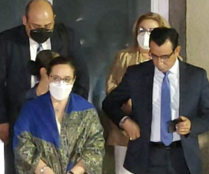 La defensa del expresidente Hernández habló luego que terminó la audiencia de presentación y evacuación de pruebas.