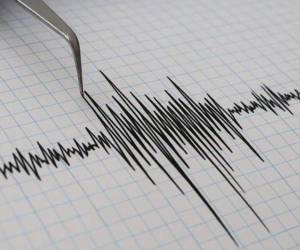 El noreste de Afganistán fue sacudido por un terremoto de 5,8 grados, causando muertes y desaparecidos.