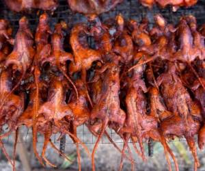 El platillo alcanzó popularidad por su precio y sabor. Foto AFP
