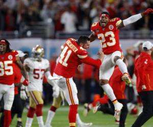 Los jugadores de los Chiefs celebrando al final del partido ante el San Francisco 49ers.