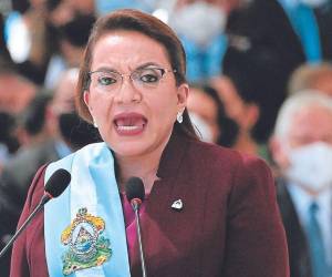 La gestión de Xiomara Castro tiene serios compromisos con el régimen de Joe Biden. Veremos qué hablan hoy Kamala Harris y Castro.