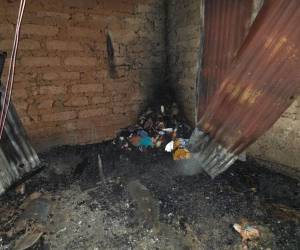 La pequeña habitación en la que pernoctaba doña Sebastiana Cruz Girón, quedó hecha cenizas.