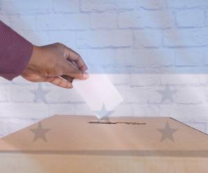 El CNE invita a los hondureños a votar temprano y respetar las normas para evitar atrasos y asegurar un proceso transparente.