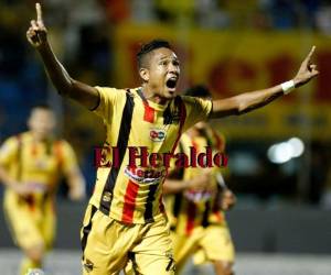Real España venció a Honduras de El Progreso en el estadio Morazán en San Pedro Sula y se consolidó líder del torneo. Foto: El Heraldo.