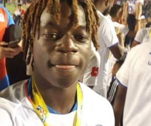 El reconocido comediante catracho grabó el momento y lo compartió en redes.