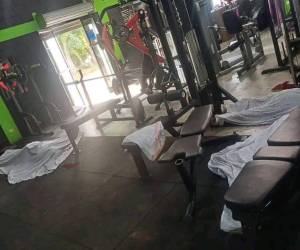 Las cuatro personas fueron asesinadas en el interior de un gimnasio por hombres vestidos de militares.