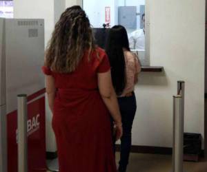 La mayor incursión de mujeres en el mercado laboral se ha traducido en la obtención de más créditos por tener mejores garantías.