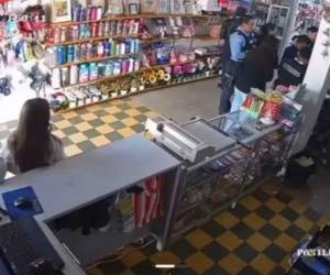 Cámaras de seguridad captaron los últimos momentos con vida de los cuatro policías que fallecieron este miércoles 4 de febrero en un accidente de tránsito ocurrido en el departamento de Lempira.