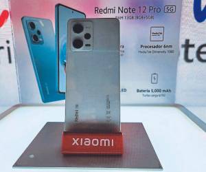 Bajo el lema “Celebra la vida”, la nueva serie Redmi Note 12 llega en mayo a Honduras. En la gráfica el teléfono insigne de la serie, el Note 12 Pro.