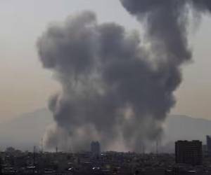 La crisis en la región se agravó este sábado tras un ataque masivo de fuerzas estadounidenses e israelíes.