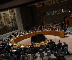 La resolución, aprobada con 13 votos a favor y las abstenciones de China y Rusia.