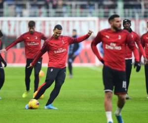 El jugador sueco durante su primer entreno oficial con su nuevo equipo, el AC Milan. (AFP)