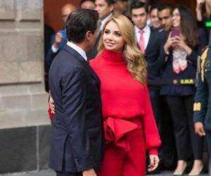 Angélica es una reconocida actriz mexicana que se convirtió en primera dama de México, al casarse con el presidente de este país Enrique Peña Nieto.