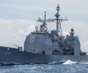 Pekín confirmó el paso del buque estadounidense y lo calificó como una violación de la soberanía china que daña 'la paz, la seguridad y el orden'. Foto: Agencia AP
