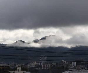 Los vientos del noreste asociados a una masa de aire frío provocarán este domingo.