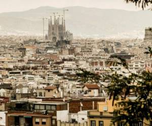 Barcelona es una de las dos ciudades con más residencia de hondureños en España.