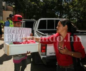 La menor y su bebé eran trasladados al Materno Infantil cuando el pequeño murió (Foto: Mario Urrutia/ El Heraldo Honduras/ Noticias de Honduras)