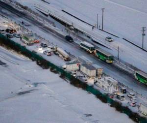 Varias zonas del norte de Japón se han visto afectadas por densas nevadas en las últimas semanas. Foto: AP