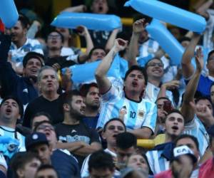 La hinchada de la Selección de Fútbol de Argentina se alista para copa Rusia con cánticos únicos.