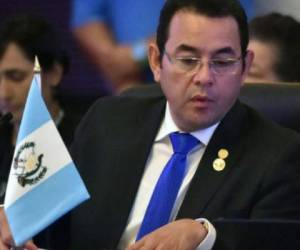 El presidente de Guatemala, Jimmy Morales, fue acusado por un excaciller y por el director de un diario, de abusar sexualmente de una mujer. Foto: Agencia AFP