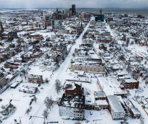 Se pronosticó un respiro de temperaturas más cálidas de alrededor de 10º C para el próximo fin de semana, sin embargo advierten que la nieve seguirá.