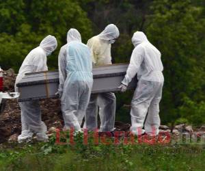 El repunte de casos se debe a la presencia de la variante ómicron de covid-19.