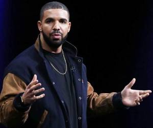 Entre los premios que nrecibó Drake incluyen mejor artista Billboard 200, mejor artista Hot 100.