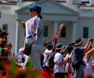 MINNEAPOLIS, MN - AUGUST 30: Demonstrators participate in a candlelight vigil on August 30, 2020 in Minneapolis, Minnesota. The community gathered in the intersection of 38th Street and Chicago Ave for a candlelight vigil to honor Jacob Blake, 29, who was shot on August 23. Video filmed of the incident appears to show Blake shot multiple times in the back by Wisconsin police officers while attempting to enter the drivers side of a vehicle. The 29-year-old Blake was undergoing surgery for a severed spinal cord, shattered vertebrae and severe damage to organs, according to the family attorneys in published accounts. Brandon Bell/Getty Images/AFP== FOR NEWSPAPERS, INTERNET, TELCOS & TELEVISION USE ONLY ==