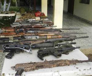 Un arsenal fue encontrado el 18 de mayo en residencias de Salvador Delgado, pariente de los Sarmiento. de los delitos de tenencia y almacenamiento ilegal de armas y municiÃ³n de uso no comercial.