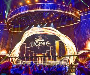 La ceremonia cerró con un homenaje al director ejecutivo de The Walt Disney Company, Bob Iger, considerado el responsable de la transformación moderna de la compañía.