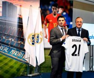El presidente del Real Madrid, Florentino Pérez, consideró este lunes que Brahim Díaz es 'un futbolista con calidad, con magia y que espero que triunfe con el escudo blanco'. Foto: AFP