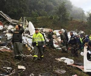 Ese informe señala que el siniestro aéreo ocurrido en 2016 se produjo por falta de combustible de la aeronave. (AFP)