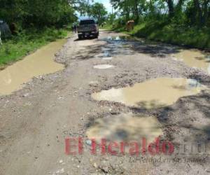 Pobladores del municipio de Comayagua piden la reparación de calles urbanas y rurales. Foto: El Heraldo