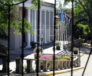 A través de un comunicado oficial, el gobierno de Nasry Asfura anunció el subsidio del 50% del aumento en los combustibles.