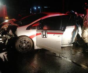 Los cuerpos de ambas mujeres, que viajaban en el asiento trasero, quedaron en el interior del vehículo.
