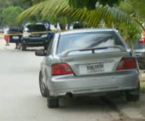 El automóvil, con placa PAE-5533 y color gris, se localizaba en la 31 calle, 14 avenida, de la colonia Montefresco en la ciudad industrial de Honduras.
