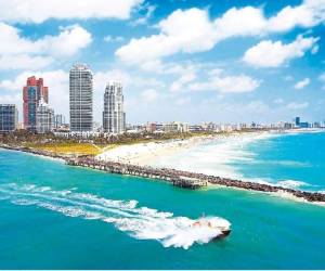 Los amigos de los políticos solo dicen: “Si no está aquí, está en Miami”.