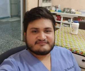 Ronald Ricardo Mejía, de solo 30 años de edad, es el médico víctima del coronavirus.