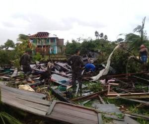 Hay más de 30 viviendas destruidas por los fuertes vientos de la tormenta. Foto: Cortesía.