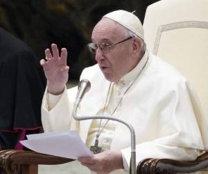 Francisco ofrece frecuentemente este tipo de consejos del mundo real a las parejas. Foto: AP