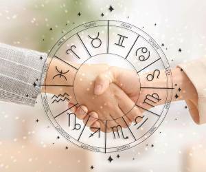 La intuición será un recurso valioso para sortear obstáculos y aprovechar las energías favorables que el cosmos pone a disposición.