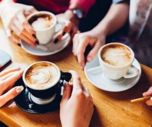 Muchos necesitan su taza de café en la mañana casi como un vehículo necesita gasolina.