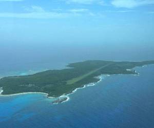 La construcción de la penitenciaría de máxima seguridad en Islas del Cisne ha sido cuestionada por el Colegio de Biólogos de Honduras y por otros sectores al desconocerse cuánto costará el proyecto.