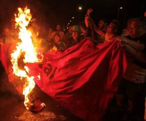 La votación del domingo por la noche, por 367-137 a favor del juicio político, superó con creces los 342 votos necesarios para que remitir el proceso al Senado.