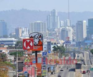 Desde que comenzó la emergencia nacional los comercios permanecieron cerrados. Foto: EL HERALDO.